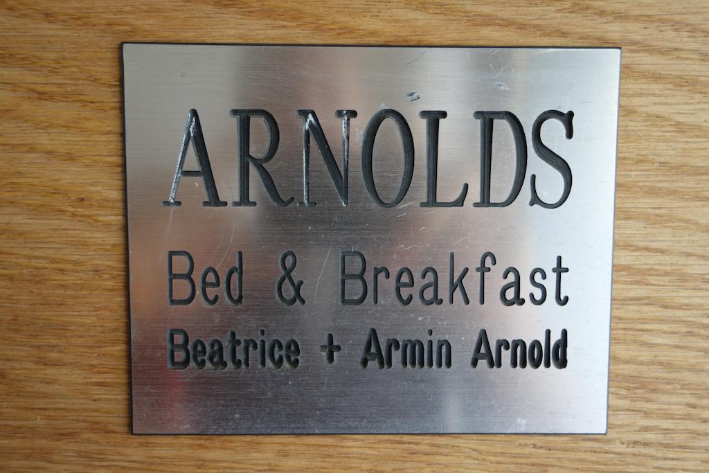 Arnolds Bed & Breakfast อินเทอร์ลาเคน ภายนอก รูปภาพ